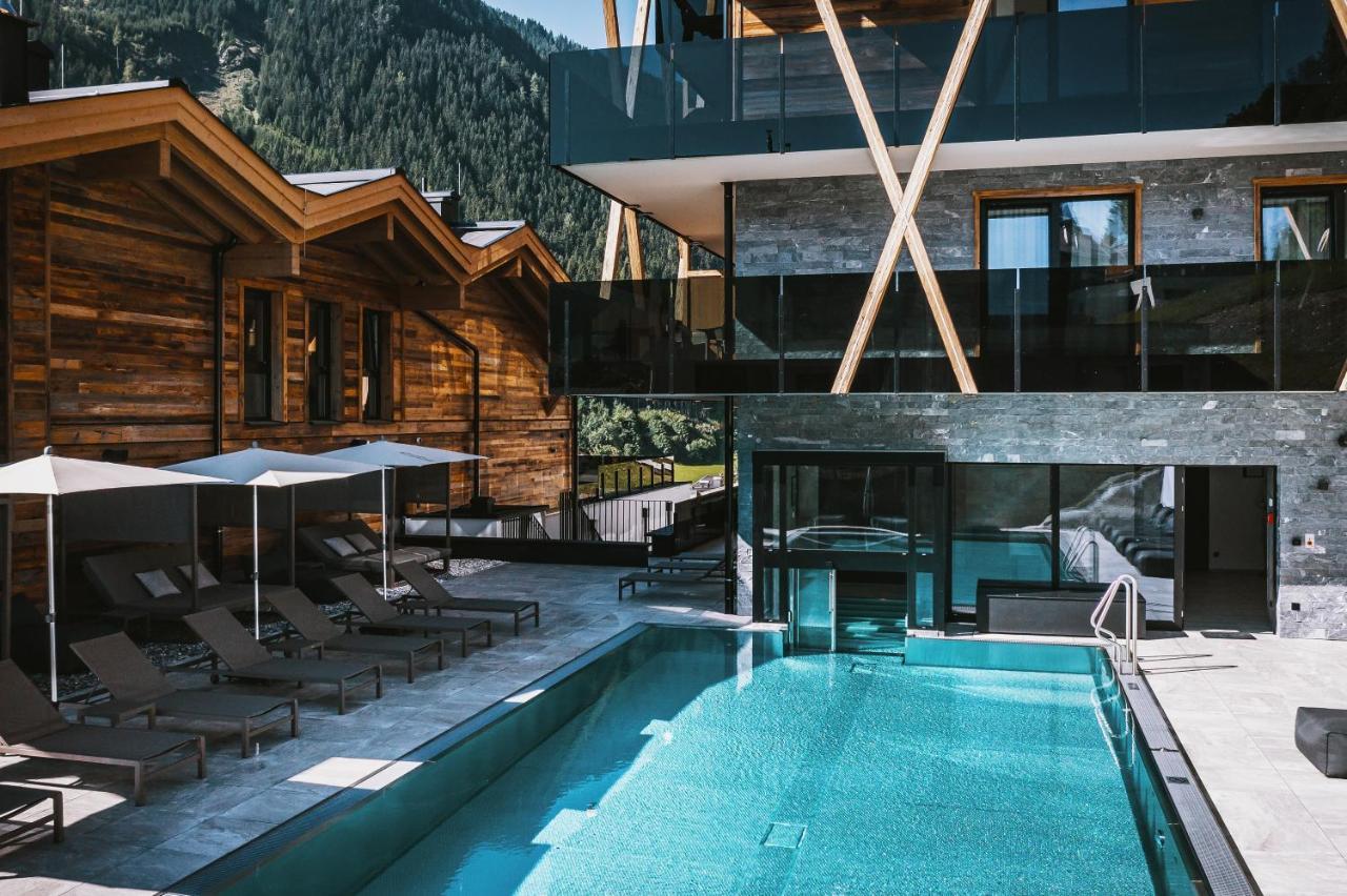 Glemm By Avenida Superior Hotel & Residences Saalbach-Hinterglemm Exterior photo