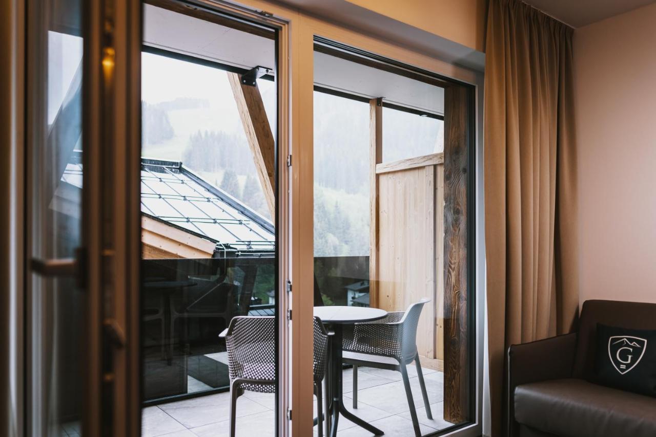 Glemm By Avenida Superior Hotel & Residences Saalbach-Hinterglemm Exterior photo
