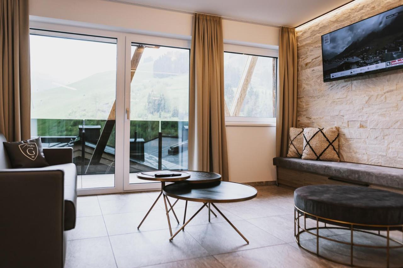 Glemm By Avenida Superior Hotel & Residences Saalbach-Hinterglemm Exterior photo