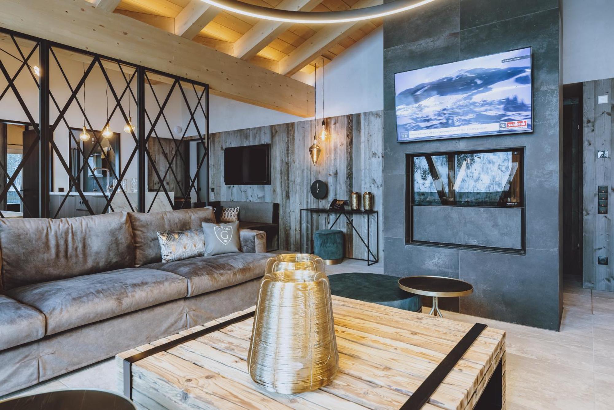 Glemm By Avenida Superior Hotel & Residences Saalbach-Hinterglemm Exterior photo