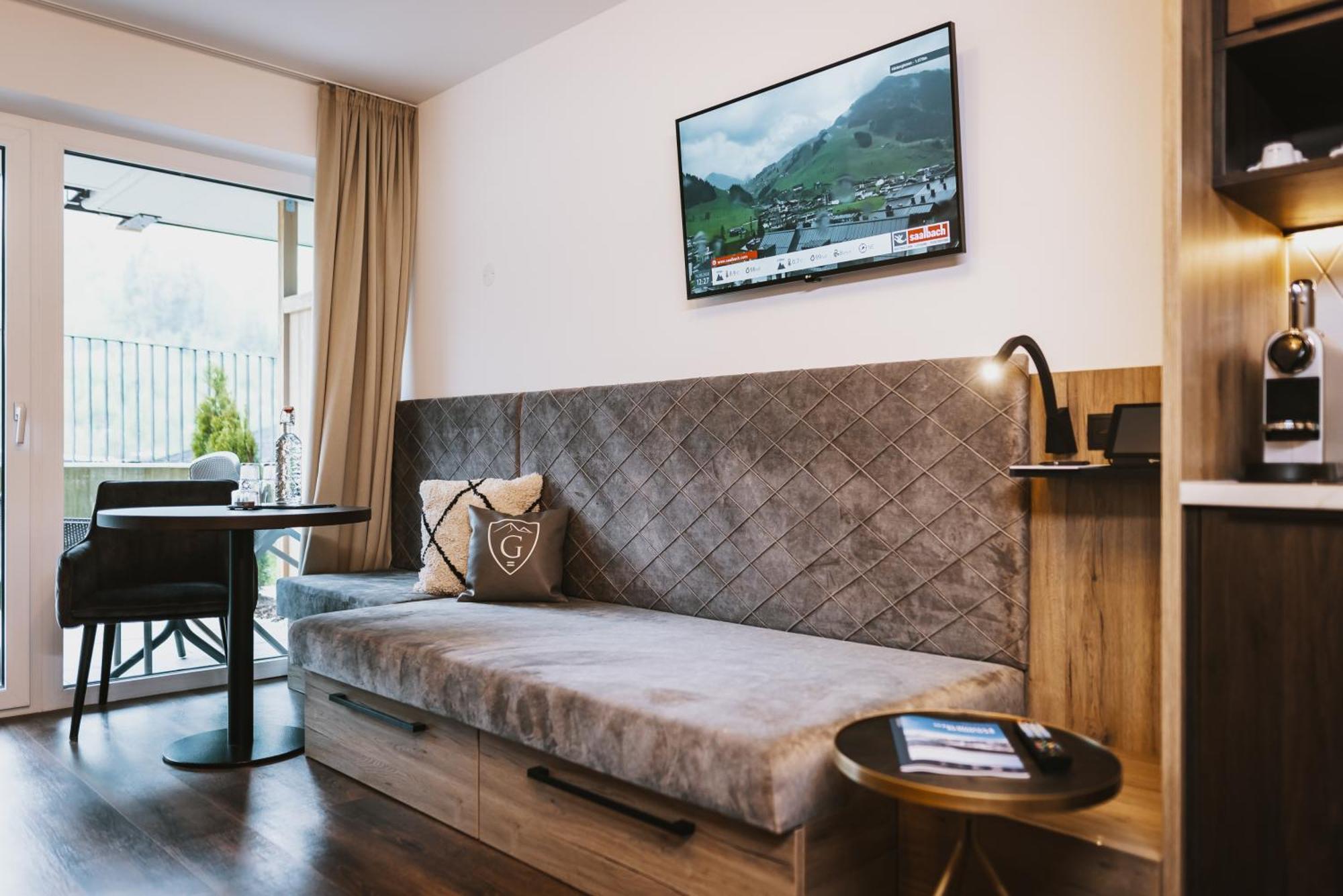 Glemm By Avenida Superior Hotel & Residences Saalbach-Hinterglemm Room photo